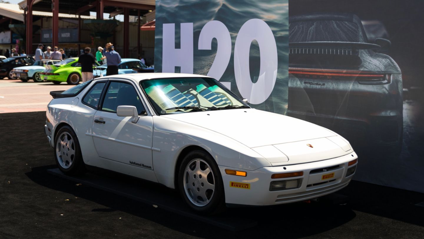 Porsche 944 Turbo, Aire | Agua, California, EE. UU., 2024, Porsche AG